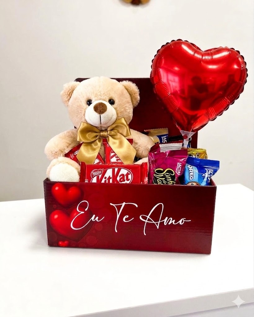 Box Eu Te Amo — Urso de Pelúcia, KitKat e Balão Coração — Dia dos Namorados Lauro de Freitas