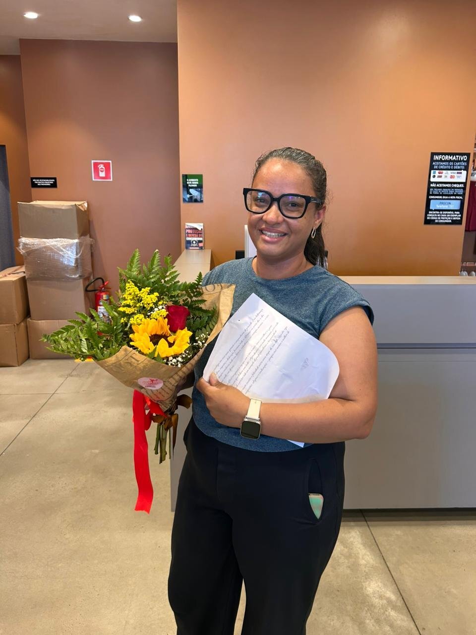 Buquê de rosas vermelhas Dia das Mães Salvador